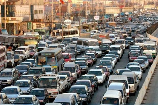 Избавиться от пробок на дорогах: Microsoft хочет подключить к интернету все автомобили