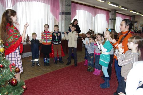 На Маланку для дітей-переселенців та учасників АТО з Полтавського району влаштували свято