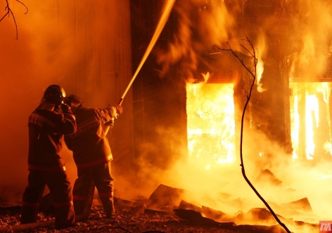На пожарах в Крыму и Севастополе спасли троих человек