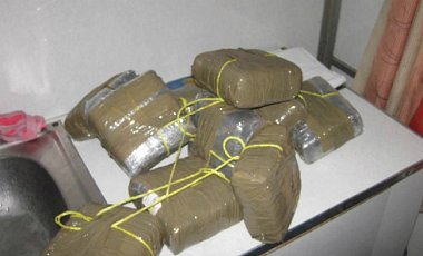 На границе с РФ пограничники обнаружили в поезде 6 кг наркотиков