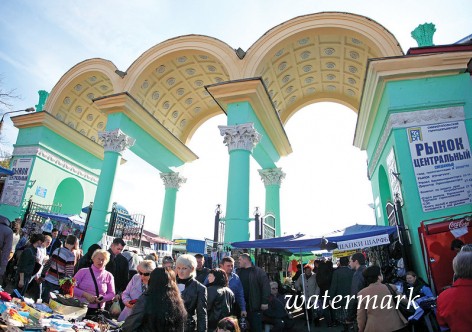 Вместо рынка в Симферополе обустроят парковку, сквер и торговые павильоны [фото]