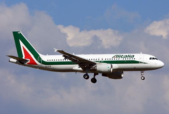 Работники авиакомпании Alitalia обделали забастовку