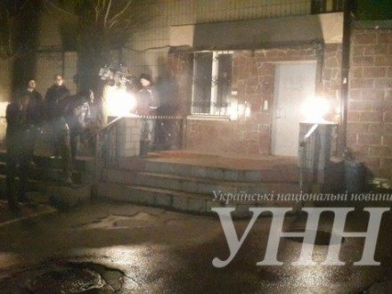 Журналисты близ двух часов дожидаются Р.Насирова возле Лукьяновского СИЗО