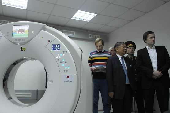 Современное диагностическое оборудование передал Винницкому военному лазарету посол Японии в Украине