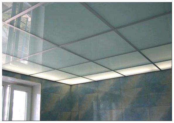 подвесной потолок из стекла