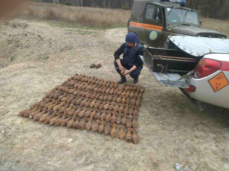 В Киеве на Лысой горесть нашли весь строй боеприпасов