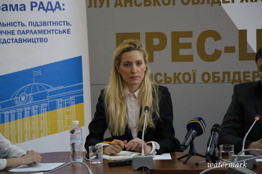 Світлана Заліщук: "Прифронтові населені пункти потребують особливої уваги з боку центральної влади"