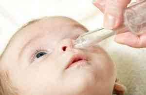 Заложен нос у младенца. Как почистить нос ребенку?