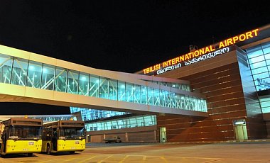 В аэропорту Тбилиси заминки из-за программного сбоя в системе