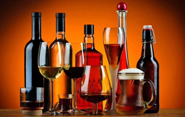 Пить станет дороже: в Украине повысилась цена на алкогольные напитки