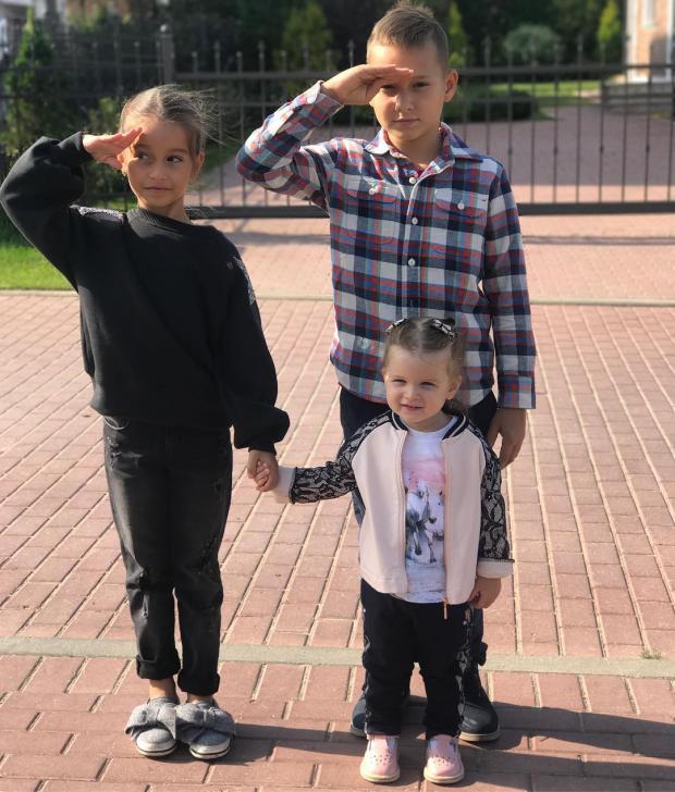 Как выглядят повзрослевшие дети Ксении Бородиной и Курбана Омарова