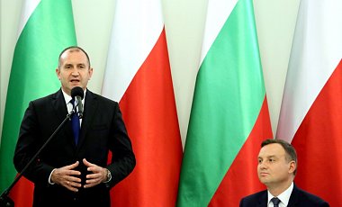 Президент Болгарии заявил о надобности снятия санкций с России