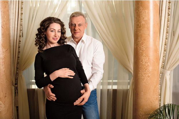 Александр Половцев снова стал отцом: у актера родилась дочь которую назвали Яной
