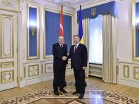 Порошенко пригласил Турцию в группу дружков по деокупации Крыма