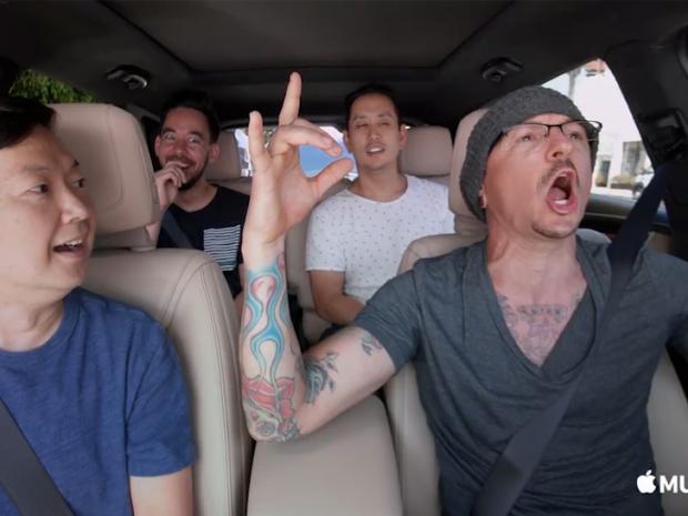 Группа Linkin Park опубликовала видео с Честером Беннингтоном снятое за неделю до его смерти