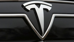 Tesla отзывает 11 тыс. кроссоверов