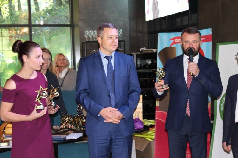 Уповноважений Президента України з прав дитини вручив нагороди переможцям Всесвітнього чемпіонату з футболу серед дітей-сиріт