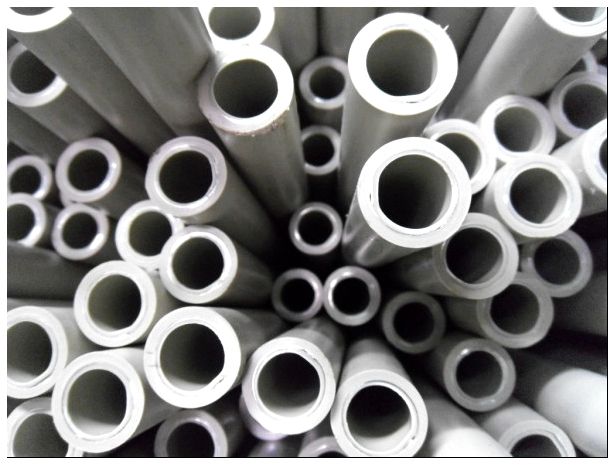 Трубы из полимеров заменяют металл во многих сферах строительства