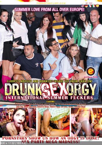 Sex orgy in Xuzhou drank Club drunk